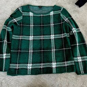 ANN TAYLOR FACTORY GREEN PLAID SWEATER. LARGE.